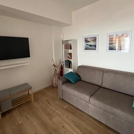 Apartment Il Vecchio Faggio: Maggiore View Terrace - Happy Gignese