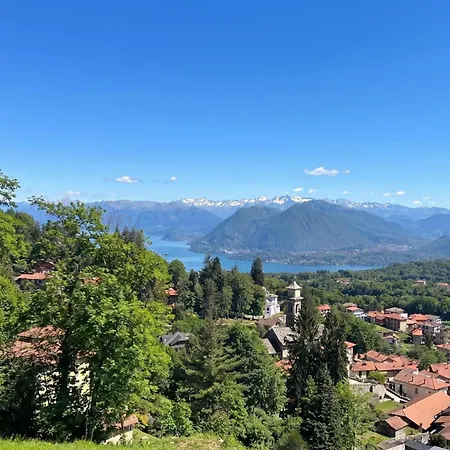 Il Vecchio Faggio: Maggiore View Terrace - Happy Apartment Gignese