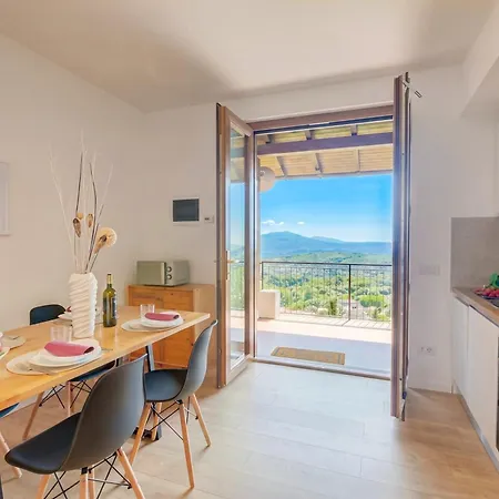 Apartment Il Vecchio Faggio: Maggiore View Terrace - Happy Gignese