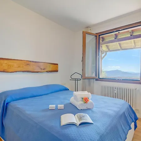 Il Vecchio Faggio: Maggiore View Terrace - Happy Apartment Gignese